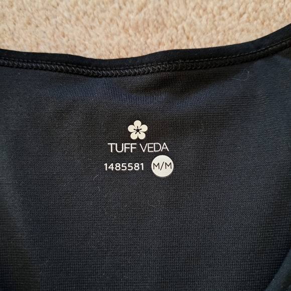 NWT Tuff Athletics Veda Active Tank Black Medium Workout Top with Built In Bra - Picture 6 of 12